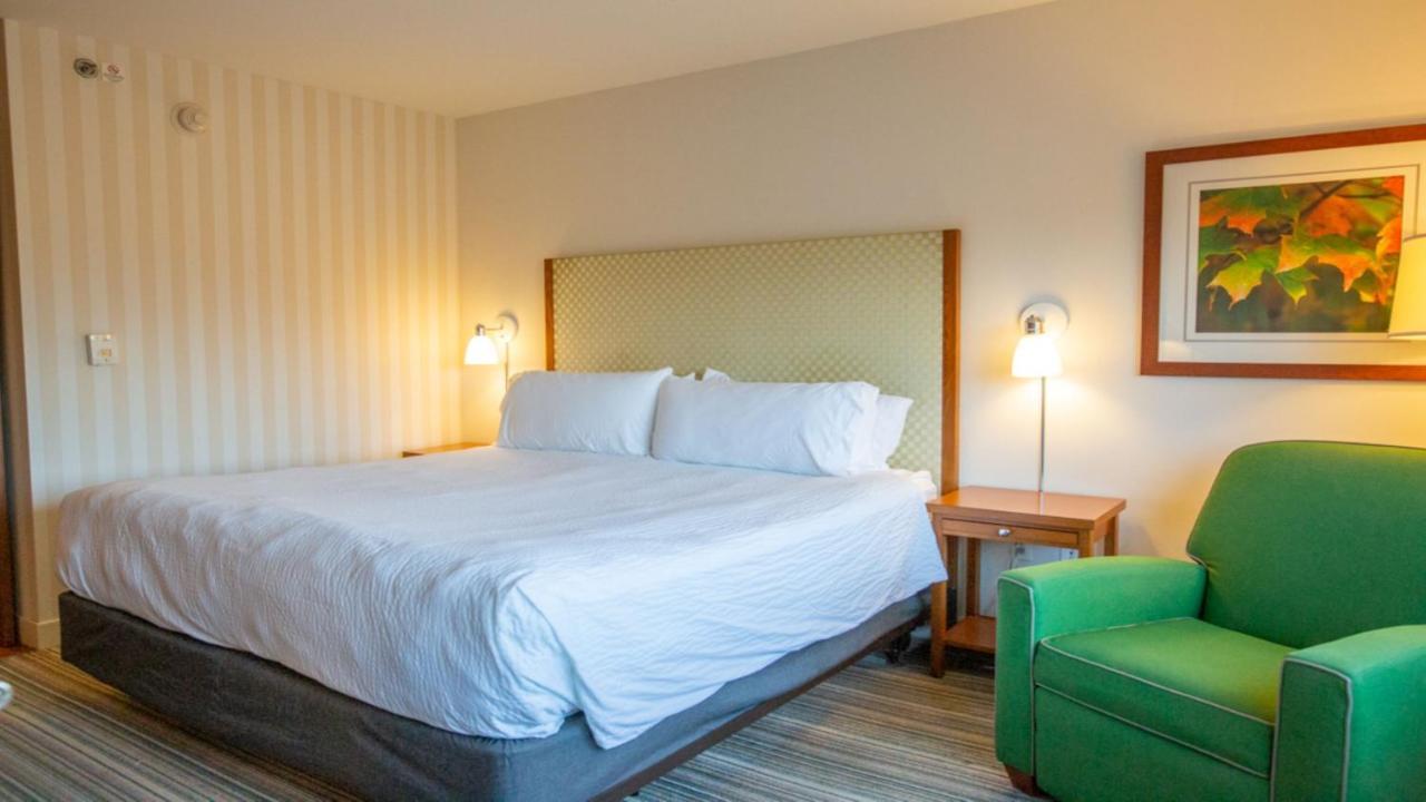 Holiday Inn Express Columbus Airport Easton Esterno foto