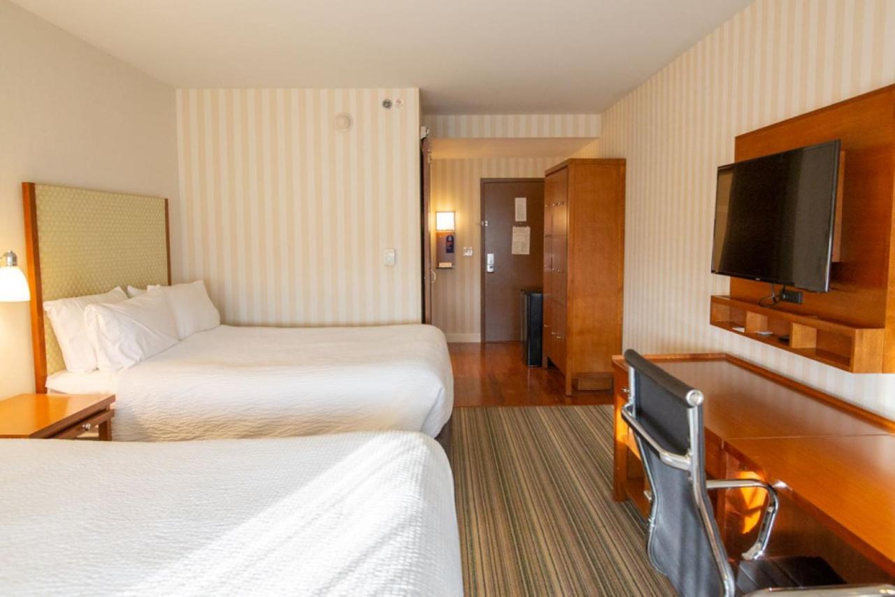 Holiday Inn Express Columbus Airport Easton Esterno foto